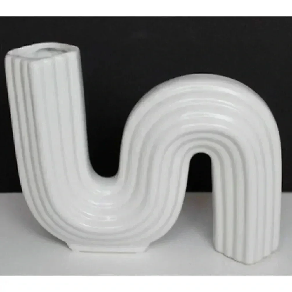 New White Geometric MINIMALSIT S Shaped Noodle Flower Vase Room Decor